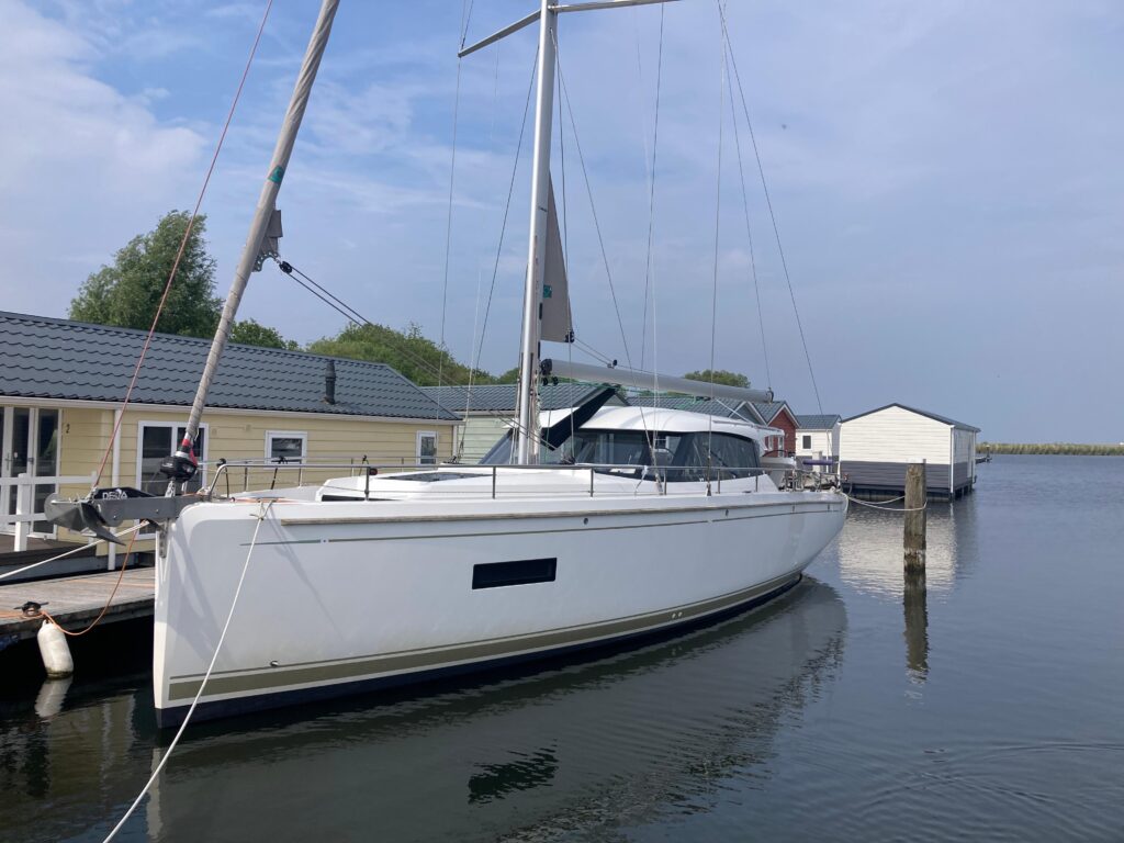 Moody Decksaloon 41
