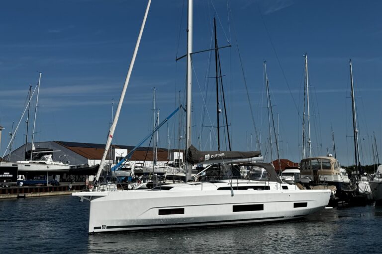Dufour - 470