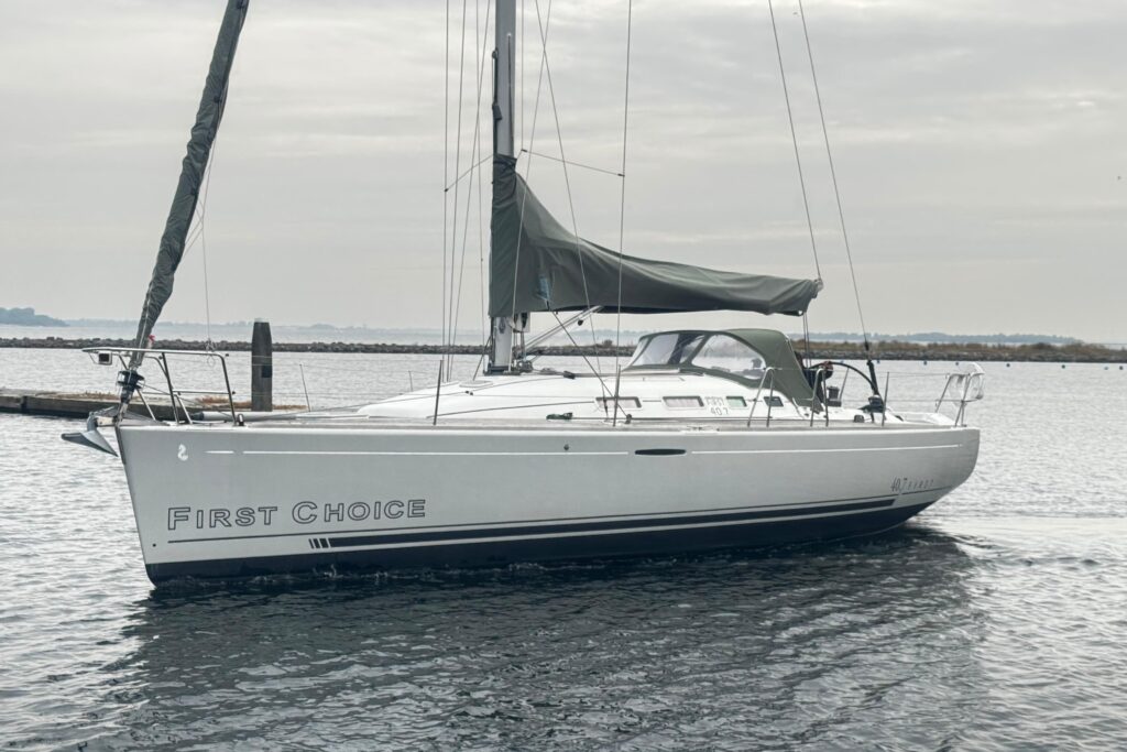 Beneteau First 40.7