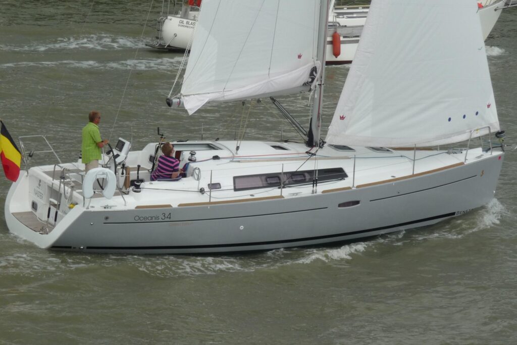 Beneteau Oceanis 34