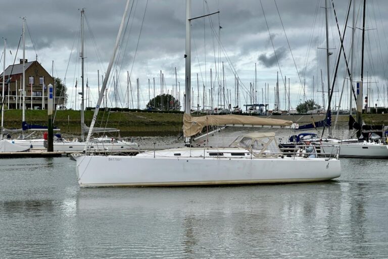 J Boats J/122