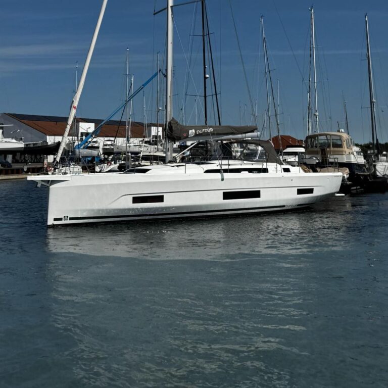 Dufour - 470